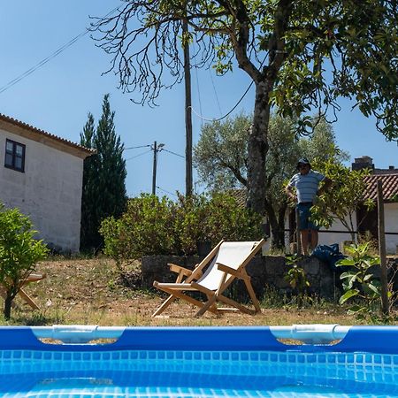 בית הארחה סלוריקו דה באשטו 	Casa Lavoura Em Requeixo מראה חיצוני תמונה